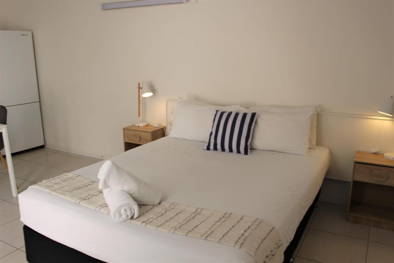 Camden Motor Inn Mermaid Beach Kültér fotó