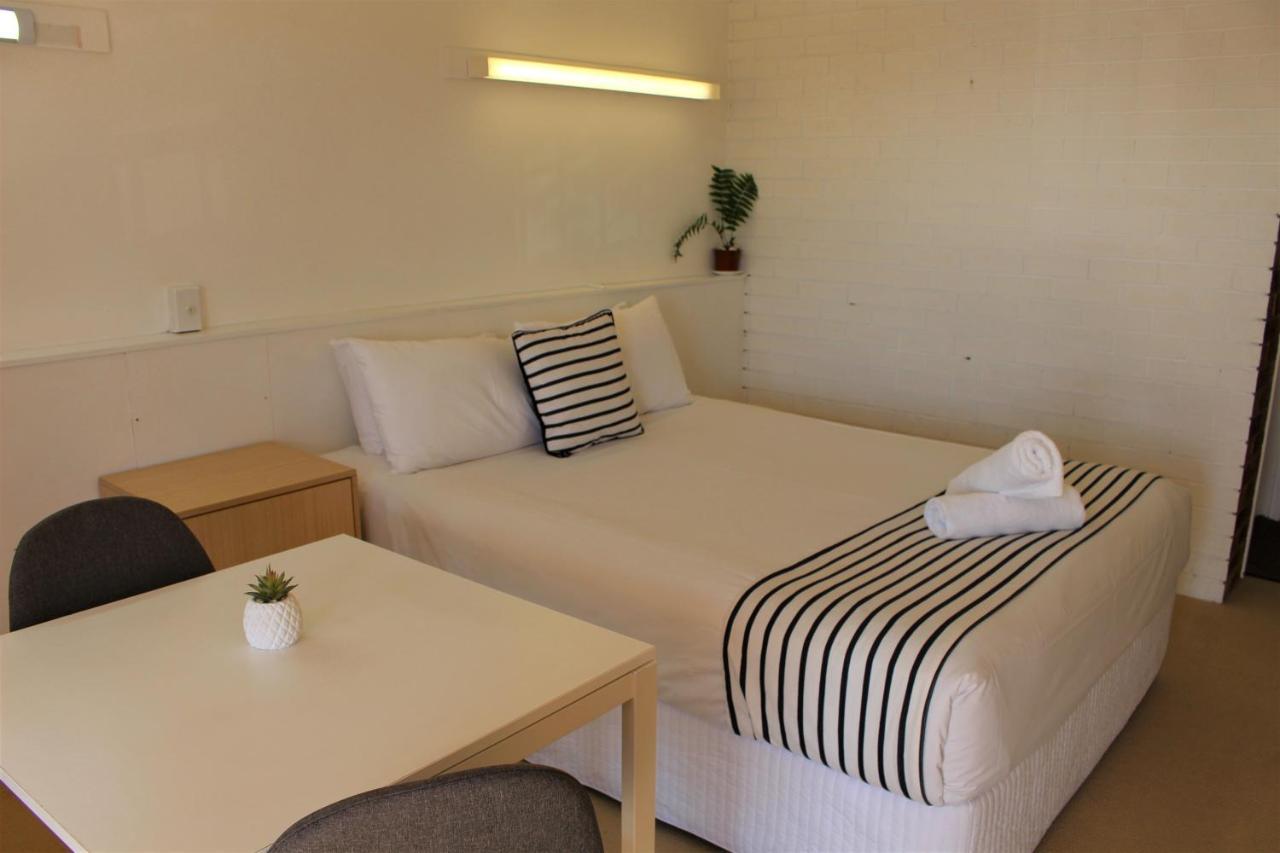 Camden Motor Inn Mermaid Beach Kültér fotó