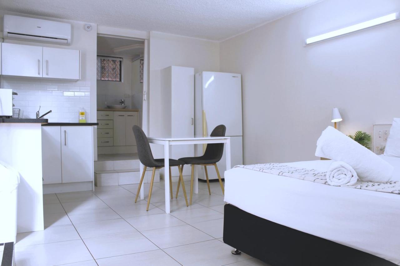 Camden Motor Inn Mermaid Beach Kültér fotó