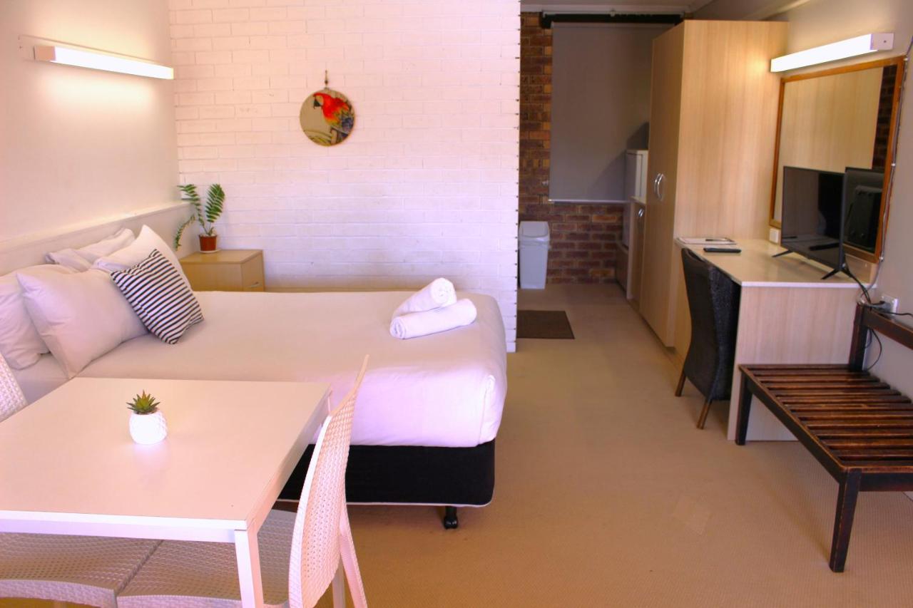 Camden Motor Inn Mermaid Beach Kültér fotó